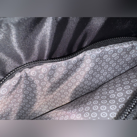 Lug Scoop crossbody top‎ handle black bag purse accordion style openings - Picture 10 of 14